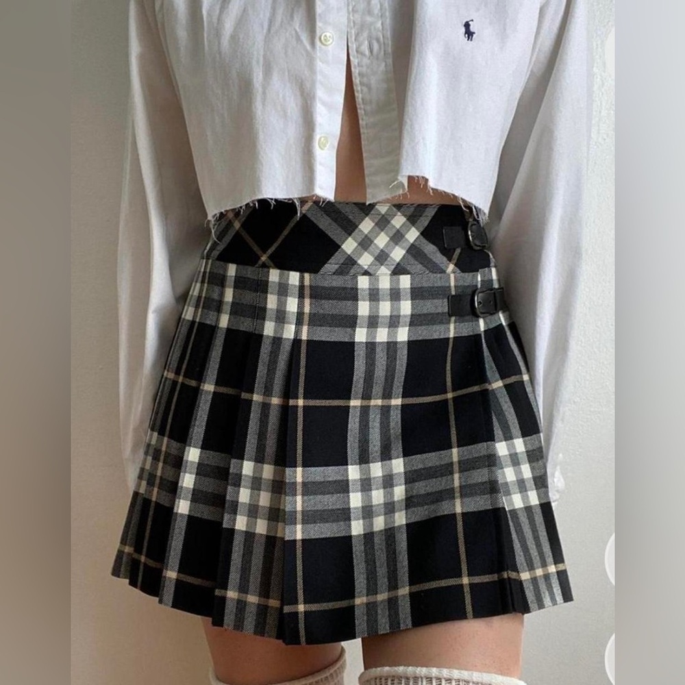 Genuine Burberry blue label plaid pleated mini skirt
